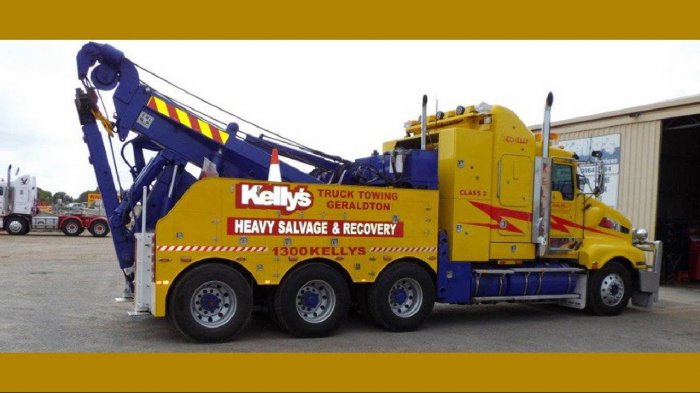 Эвакуатор авто для автобусов в Америке.