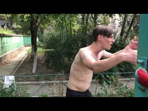 Показательное выступление на турниках