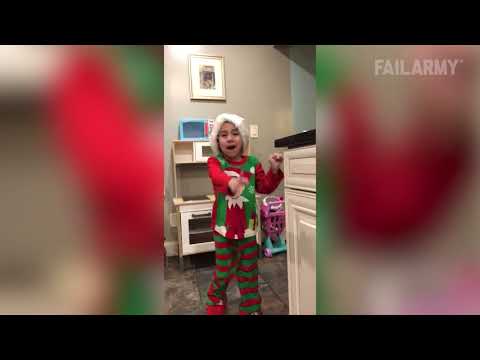 Hilarious Holiday Fails (December 2017)