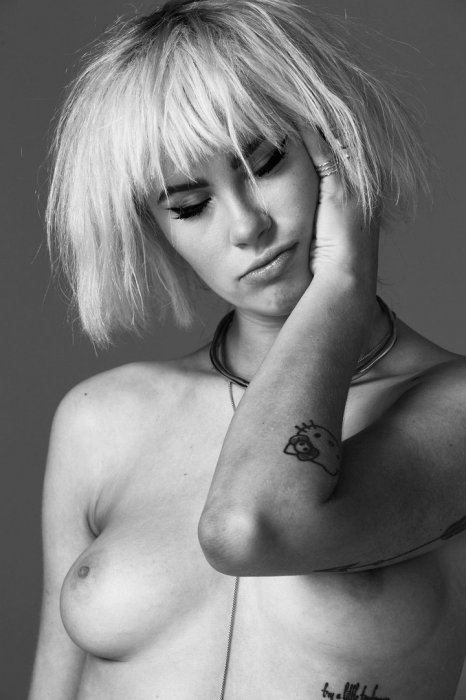 Девушки бывают разные