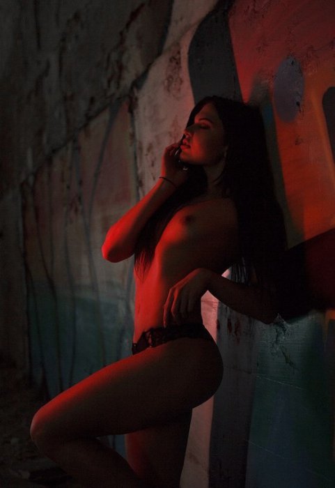 Девушки бывают разные