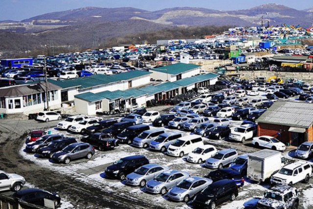 Рынок праворульных автомобилей в России вновь готовится к запрету    