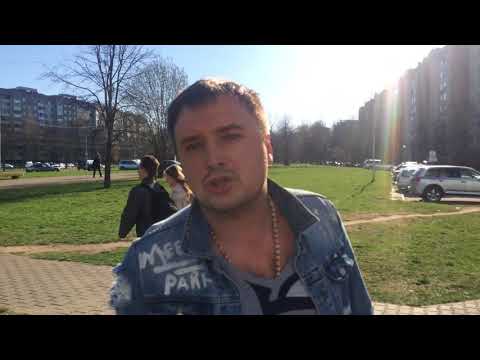 Активист с баллончиком