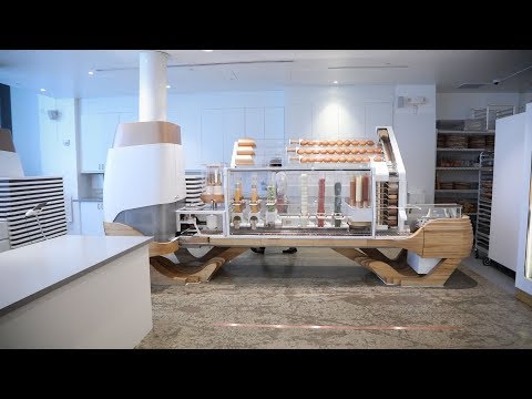 Робот делает бургеры – страшное видео!