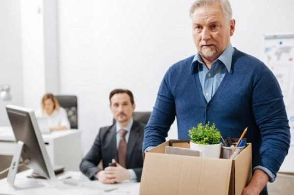 Госдума приняла в первом чтении законопроект об уголовной ответственности за увольнение людей предпенсионного возраста    