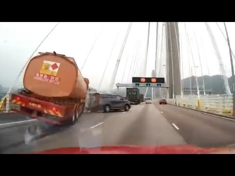 Dash Cam Fails Compilation || MonthlyFails December 2018