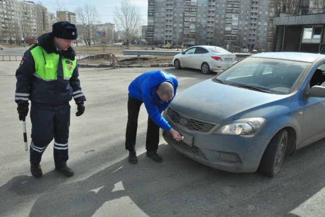 Знак, забрызганный грязью, не повод для лишения прав.    
