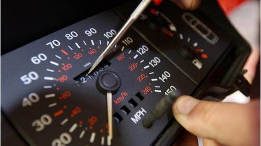 За скрученный пробег в России предлагают сажать в тюрьму    