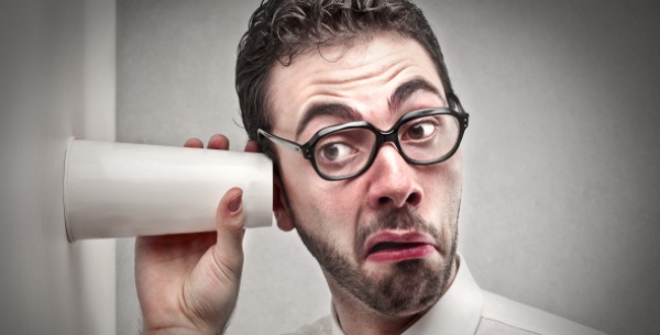 Журналист из США доказал, что телефоны прослушиваются