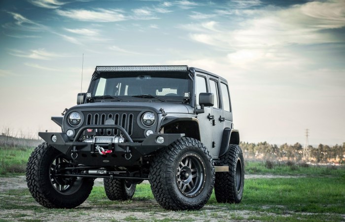 Самые подходящие внедорожники для российских условий