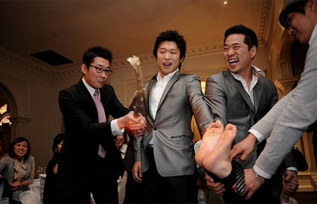 Самые странные и ужасные свадебные традиции народов мира