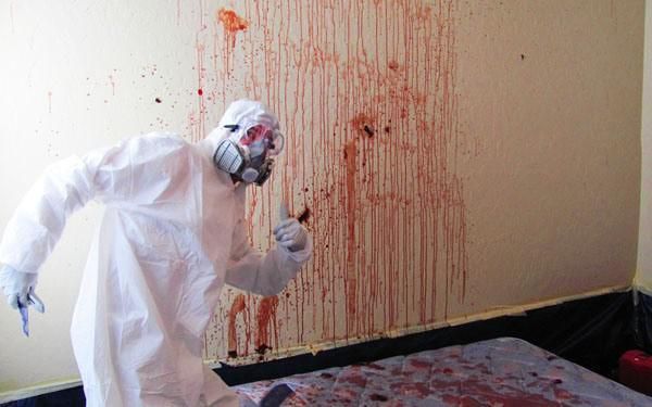 Парень, который драит помещения после убийств и самоубийств, рассказал о своей работе