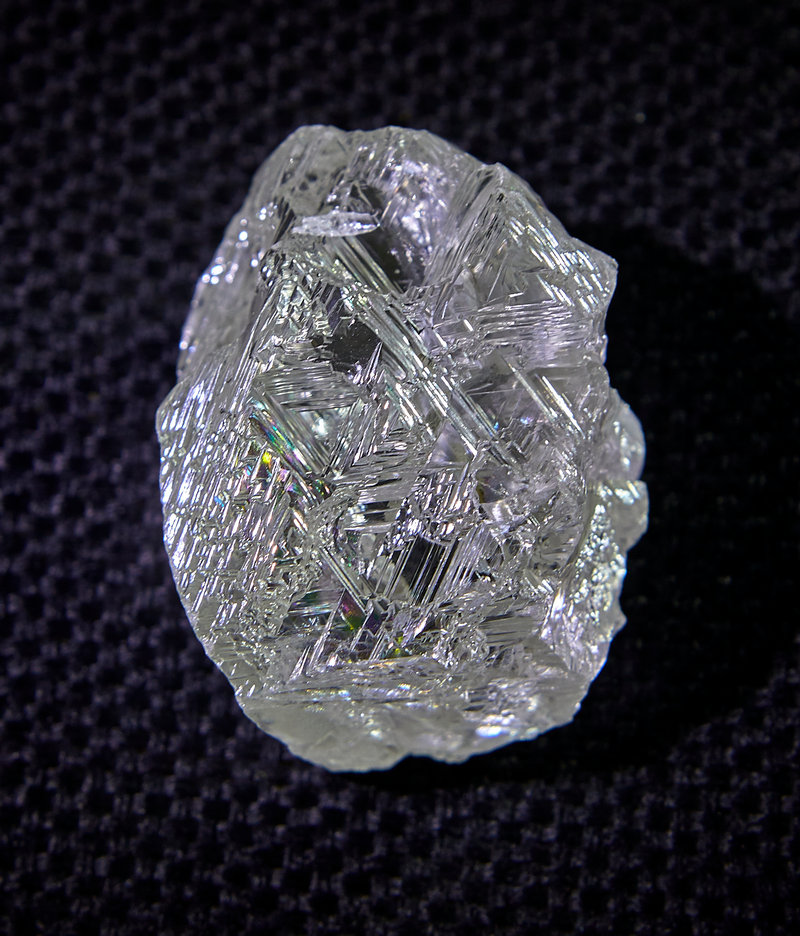 В Якутии нашли уникальный алмаз массой почти 200 карат