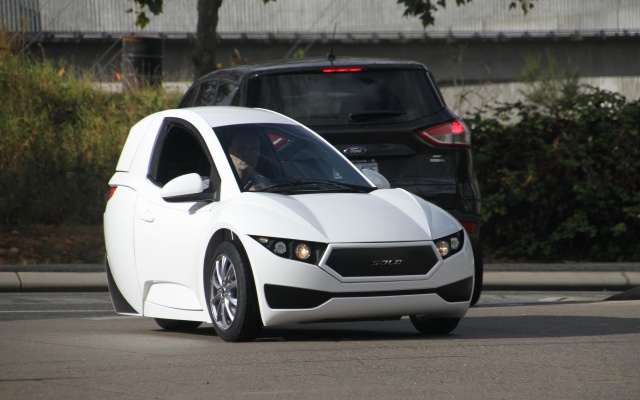 Electra Meccanica Solo - канадский электромобиль с необычным дизайном