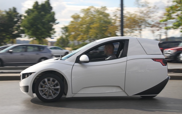 Electra Meccanica Solo - канадский электромобиль с необычным дизайном