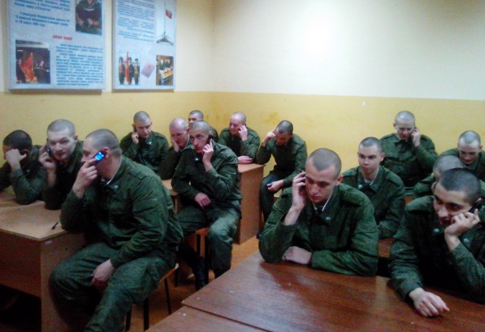 Почему в 2019 возвращается мода на кнопочные телефоны Почему в 2019 возвращается мода на кнопочные телефоны