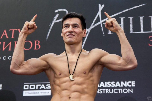 Владимир Путин назначил чемпиона мира по кикбоксингу Бату Хасикова главой Калмыкии