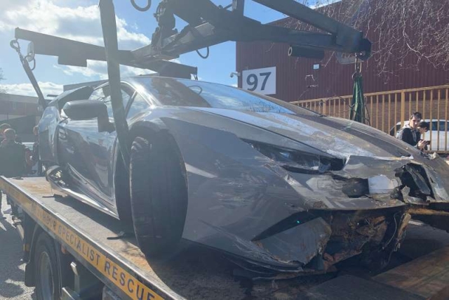 Владелец Lamborghini Performante хотел разогнаться в городе, но все пошло не так, как он планировал