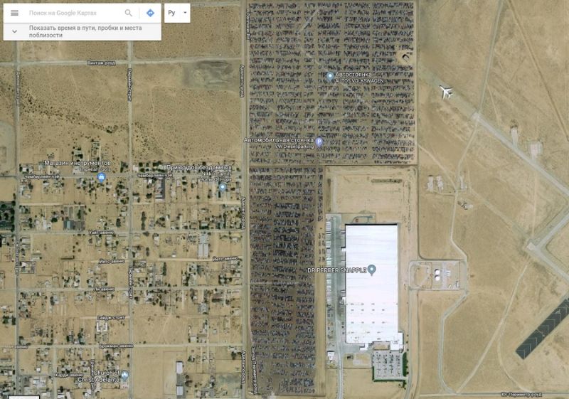 Кладбище новых Volkswagen в пустыне