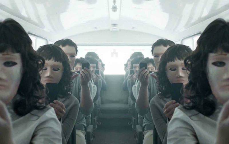 Ученые назвали причину зависимости от смартфонов