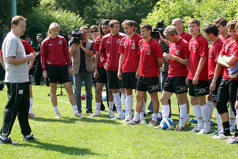 Что стало с футбольными проектами миллиардеров в России