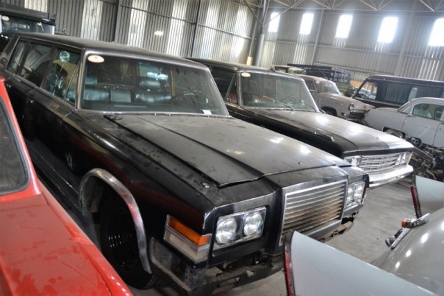 Необычный склад советских автомобилей в Москве