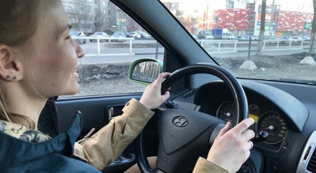 Новые траты: Минтранс заставит всех водителей пересдать на права    