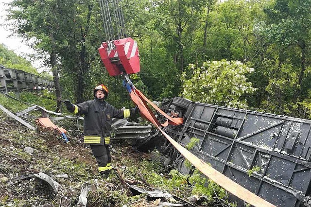 В Италии автобус с российскими туристами вылетел с трассы и перевернулся