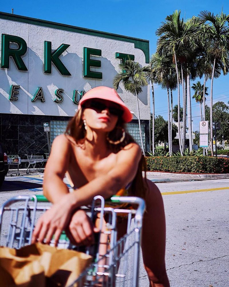 В соцсетях обсуждают новый женский купальник