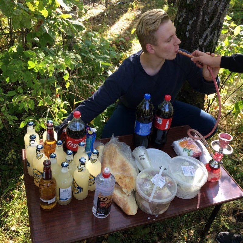 Забавы молодых: пьянки, гулянки, вписки