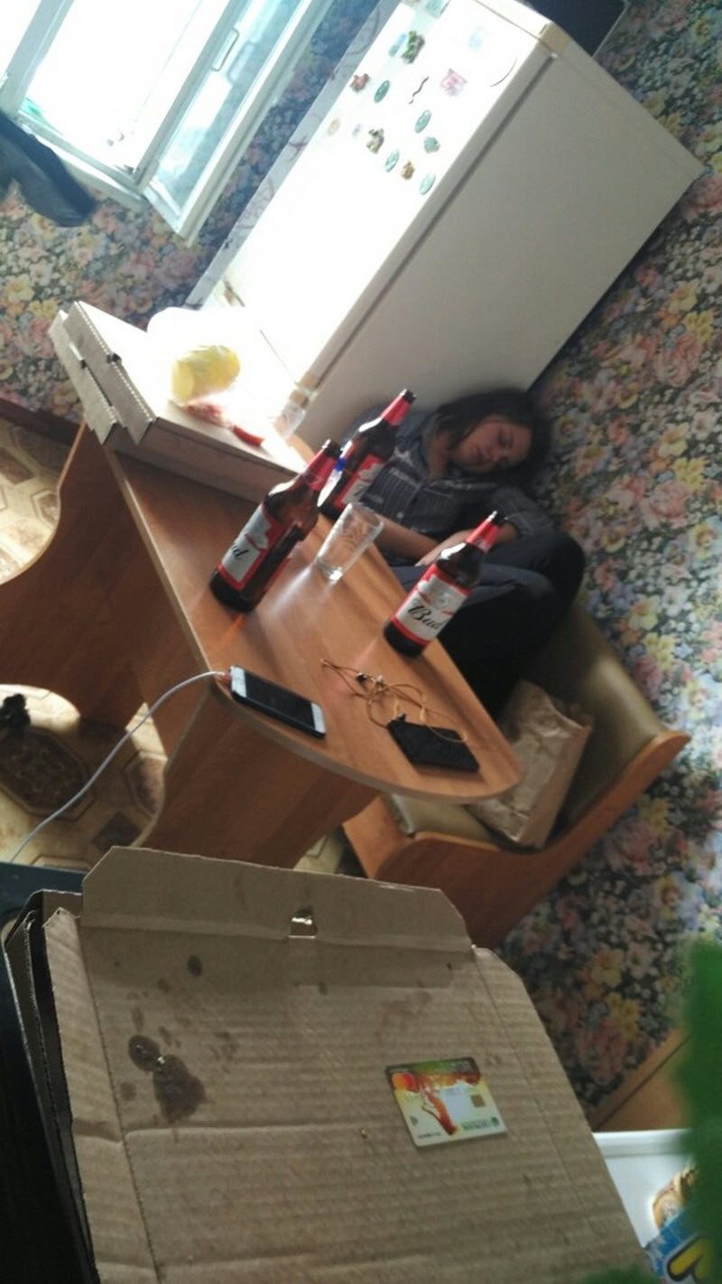 Забавы молодых: пьянки, гулянки, вписки