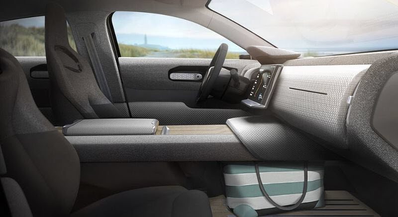 Голландцы показали солнечный электрокар с запасом хода в 725 км, дозаправляющийся на ходу