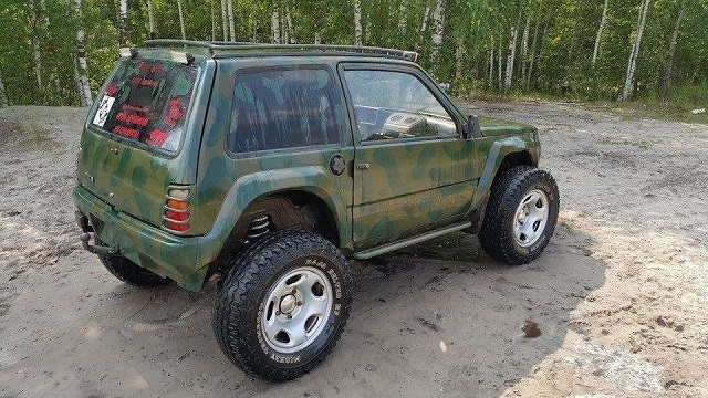 Эксперимент: что будет, если скрестить маленькую "Оку" и "Ниву"