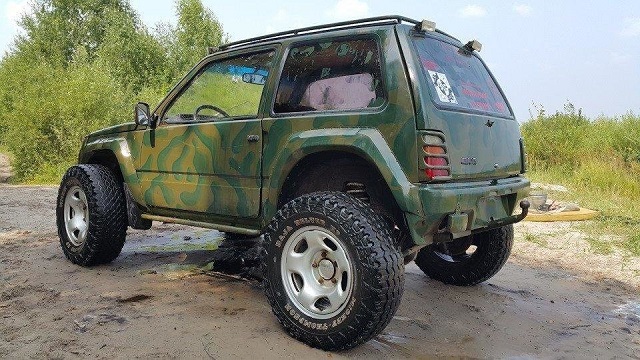 Эксперимент: что будет, если скрестить маленькую "Оку" и "Ниву"