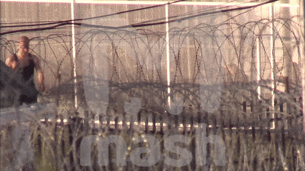 Кокорин и Мамаев: что едят и где играют в футбол в ИК № 4 (11 фото) Кокорин и Мамаев: что едят и где играют в футбол в ИК № 4 (11 фото)