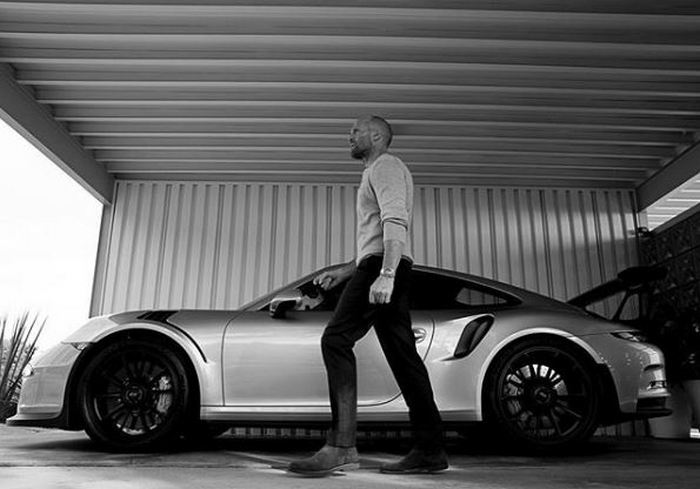 Автомобили, на которых ездят герои «Форсажа» Дуэйн Джонсон и Джейсон Стэйтем в реальной жизни