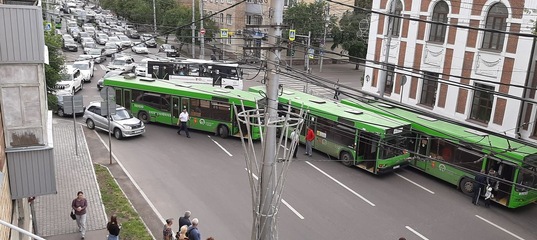 Затык в исполнении автобусов МАЗ в Красноярске