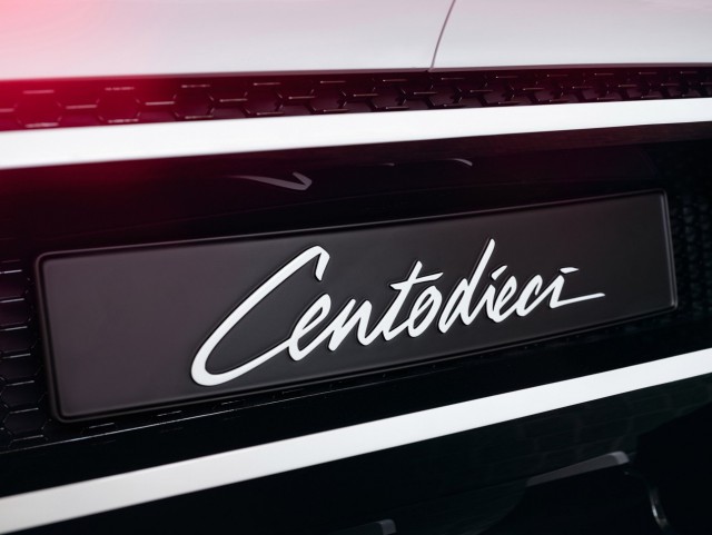 Bugatti представила гиперкар Centodieci за 597 миллионов рублей