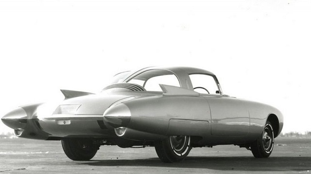 "Золотая ракета" - впечатляющий концепт-кар из стеклопластика