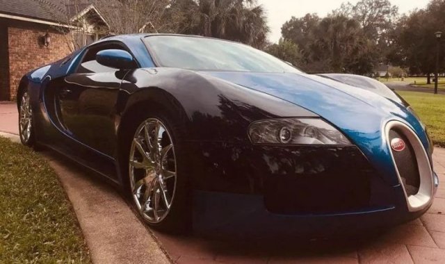 "Bugatti Veyron" продают в 20 раз дешевле оригинала