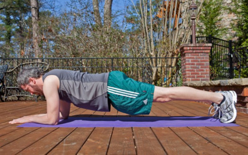 Эффективные упражнения вне спортзала Эффективные упражнения вне спортзала