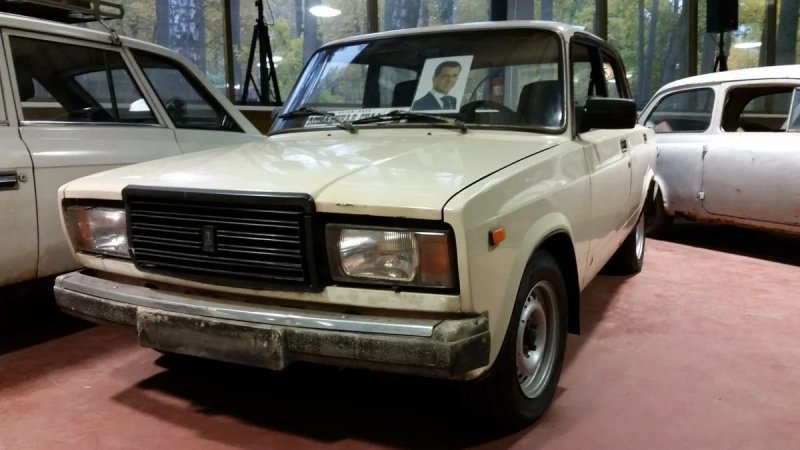 Продается «Семерка» Дмитрия Медведева