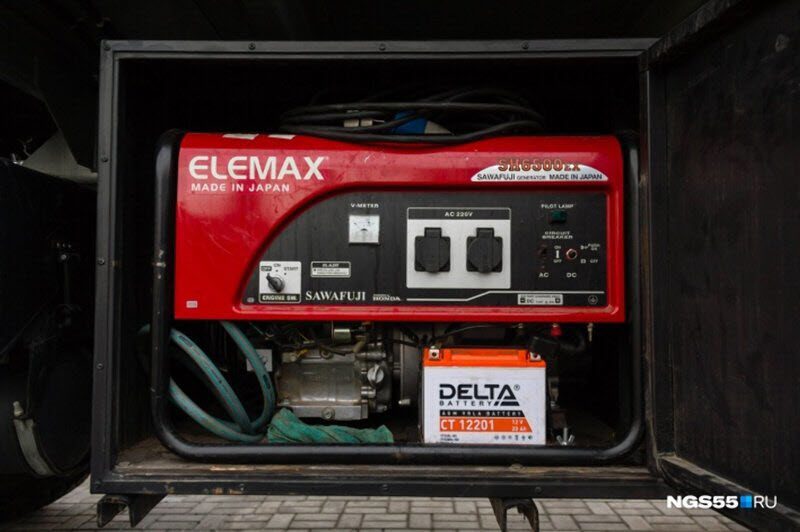 Житель Омска оборудовал КамАЗ 15-литровым баком с водкой и сауной