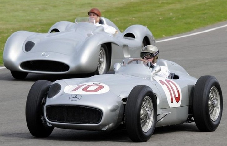 Cтаринные автомобили, которые сегодня стоят целое состояние