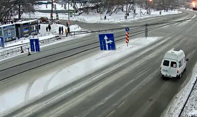 Проскочил перекресток