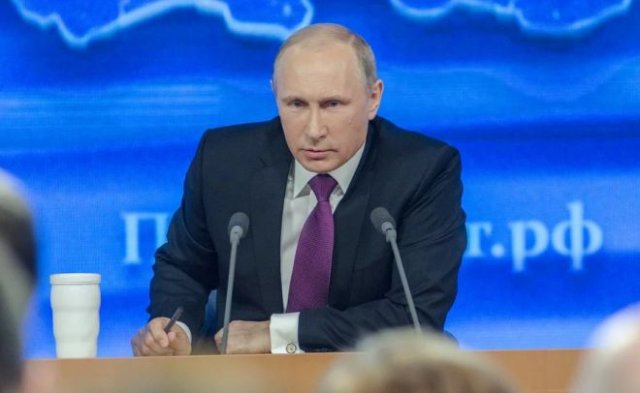 У всех посетителей Владимира Путина начали измерять температуру из-за эпидемии