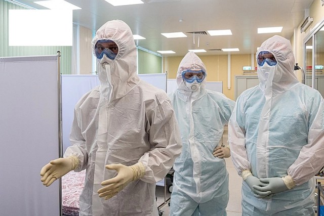 Записки медсестры из Коммунарки: «Сначала везли "куршавельских", теперь тысячи тех, кто схватил погань в магазине у дома»