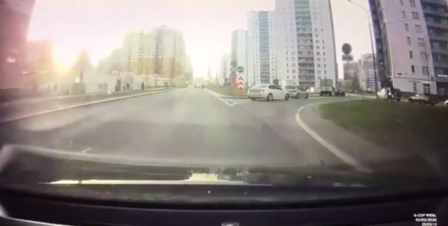 Культурная столица – а ведет себя не очень культурно