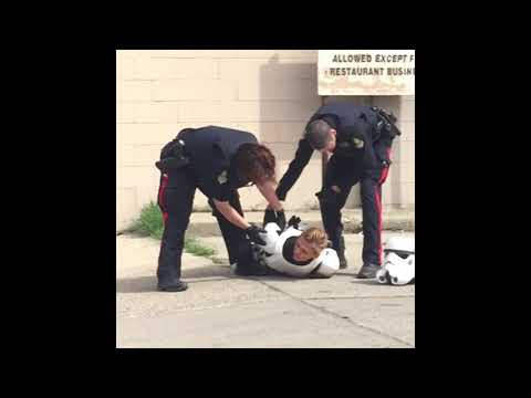 В Канаде полиция не шутит