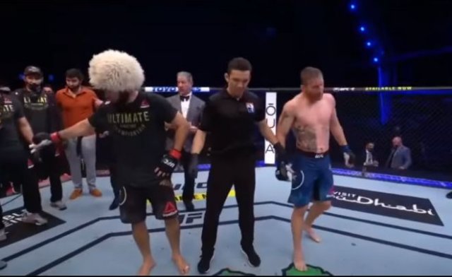Хабиб Нурмагомедов победил Джастина Гейджи и ушёл из UFC (3 видео)